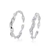 Serie Preferencia Twining Mobius anillo de pareja anillo simple anillo abierto microincrustado para hombre y mujer joyería de mano al por mayor