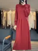 Vestido de cuello alto de media manga con bordado de hojas de bambú, color liso, corte A, holgado, adelgazante, para uso diario, de lana completa, nuevo para principios de otoño