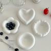 Estilo Ins Nórdico Lindo Plato Pequeño de Cerámica Blanco Gordito en Forma de Corazón Plato para Té de Flores Plato para Sabor Valor de Color Alto