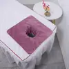 Cama de Salón de Belleza con Agujero para Toalla Masaje de Salud Masaje con Agujero Cortina Spa Club Toalla con Logo Grabado con Agujero Toalla para Tumbarse