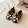 Sapatos de Couro para Bebê Menina Flor Doce 2026 Outono Nova Chegada Sapatos Casuais para Meninas Sapatos de Princesa para Crianças Pequenas Sapatos Individuais para Jardim de Infância