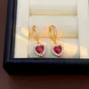 Hebilla de Oreja Nueva Estilo Coreano Forma de Corazón Full Circonita Pendientes de Circonita Coloridos Dulces Elegantes Pendientes de Corazón de Melocotón de Lujo Ligero para Mujer