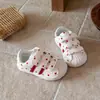 Zapatos de Lona con Cabeza de Concha Estilo Coreano para Niños, Nuevo Estilo Otoño e Invierno, Zapatos Casuales para Niñas con Adorno de Encaje Estilo Princesa, Tallas Pequeña, Mediana y Grande
