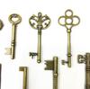 Llave de metal creativa DIY hecha a mano joyería retro llave retro accesorios para llaves 9 modelos por paquete