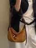 2025 Nuevo Bolso de Gamuza para Mujer Gran Capacidad Mori Meng Otoño e Invierno Mate Retro Bolso Cruzado Casual Bolso Dumpling