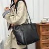 Bolso de mano cruzado nuevo simple casual bolso tote retro de gran capacidad para ir al trabajo bolso de un solo hombro para debajo del brazo bolso de mujer
