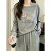 Camiseta Casual de Algodão Bambu com Gola Redonda e Manga Longa para Mulheres, Coleção de Outono, Estilosa e Jovem, Top Camada Base Verde