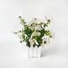 Novo vaso de cerca com 28 flores de borboleta artificiais, decoração para jardim de varanda interna, ornamento de bonsai de flor artificial com toque realista