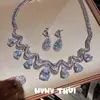 Joyería Retro Italiano Ola Gota de Agua Collar con Piedra Grande Banquete Couture Juego de Pendientes de Cristal Brillante