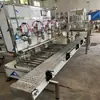 Máquina Pesadora Llenadora Automática de Fertilizante Líquido de 4 Cabezales con Equipo de Tapado Produce Máquina Llenadora Totalmente Automática de Anticongelante