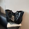 Bolsa Versátil de Grande Capacidade para Trabalho e Deslocamento para Mulheres 2025 Nova Moda Casual Simples Classe Bolsa Tote de Ombro