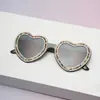 Novos Óculos de Sol Love Sem Aro Cravejados de Diamante, Óculos de Sol Personalizados Cor de Doce Coração de Pêssego, Óculos de Festa de Alto Padrão em Formato de Coração para Mulheres