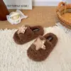 Nuevas Zapatillas de Algodón Suaves y Esponjosas 3D de Estrella Cálidas para Niños Otoño/Invierno 2026 con Suelas Suaves para Uso en Casa, Zapatillas de Piso para Niñas
