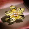Anel de floco de neve retrô de zircônia Europa e Estados Unidos personalidade exagerada flor de diamante 14K anel pulseira