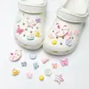 Accesorios DIY para Zapatos Crocs, Dijes Lindos de Dibujos Animados para Zapatos, Decoraciones para Sandalias, Accesorios para Zapatos Crocs de Mujer, Flores Desmontables para Zapatos al por Mayor