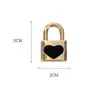 Pingentes de sapato removíveis compatíveis com o exterior para tamancos, acessórios de fivela de flor integrada de urso dourado para DIY, fivelas de flor decorativas de alta qualidade
