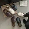Sapatos Mary Jane Femininos Redondos, Simples, Preguiçosos e Confortáveis, Sapatos de Couro Single Shallow-Mouthed Retrô, Saltos Grossos, Slip-On Versáteis