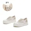 Sapatos de pescador femininos populares no TikTok 2026 novos sapatos femininos slip-on de verão com sola grossa sapatos únicos de malha respirável sapatos brancos