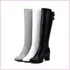 Bordillo de pie botas blancas nuevas mujer baile cremallera lateral roja cuero suave tacón grueso medio-alto botas altas de jinete únicas