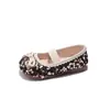 Zapatos de Cuero para Niñas 2026 Primavera y Otoño Nuevos Zapatos Infantiles Zapatos de Princesa para Niñas Mocasines de Suela Suave Bailarinas con Lentejuelas Modernos