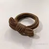 Libro rojo pequeño de Corea del Sur con simple anillo para el pelo de intestino grueso tocado para mujer 2024 nuevo anillo para el pelo de tela de alta elasticidad venta al por mayor