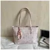 Bolsa de Ombro Xadrez para Axila Moda Verão 2025 Versátil Simples Fofa Bolsa de Ombro Grande Capacidade Bolsa Tote para o Dia a Dia