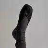 Em Estoque~Sapatos Mary Jane de Couro de Porco Preto com Biqueira Dividida para Mulheres, Novo Verão 2026 Sapatos Planos de Couro Macio para Avó