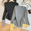 Suéter de Tricô Feminino 2026 Outono/Inverno Cor Contrastante Única Gola Redonda Manga Longa Camada Interna Camada Base Top