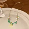 Colar com pingente de estrela de cinco pontas fresco e delicado estilo floresta para mulheres, corrente de clavícula trançada estilo fada floral, acessório de design de nicho