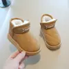 Botas de Neve de Veludo para Meninas Estilo Coreano Simples e Versáteis 2025 Novo Inverno Acolchoadas Quentes e Resistentes a Manchas Sapatos de Algodão Modernos