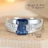 Anillo ancho cuadrado de estilo europeo y americano audaz con zafiro, con gran corte de zirconia azul microincrustado, completamente incrustado de diamantes, joyería de anillo unisex