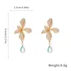 Pendientes Colgantes de Flor de Zircón con Aguja de Plata Electrochapada en Oro Real de 18K Lujo Accesible Pendientes de Gama Alta Pendientes de Moda Versátiles para Mujer