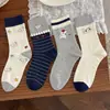 Meias fofas únicas e criativas para mulheres, meias de cano médio, meias longas de desenho animado de cachorrinho sem costura, estilo primavera e outono, meias da moda ins, absorventes de suor