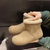 Botas de Nieve Lindas Feas Talla Grande Cabeza Grande Mujer 2026 Otoño Invierno Nuevo Botines Cortos de Piel Papa Pequeña Engrosados con Terciopelo Zapatos Grandes de Algodón