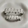 Coroas Dentárias em Forma de Dente de Cobre Zircônio Diamante Transfronteiriças Europeias e Americanas, Estilo Hip-Hop para Homens e Mulheres, Dentes de Ouro Personalizados Europeus e Americanos, Acessórios Versáteis de Dentes Falsos Estilo Rap