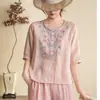 Camisa de Algodão Linho Bordada Elegante Retrô Feminina Verão 2026 Nova Manga de Cinco Pontos Petite Gola Redonda Top Blusa