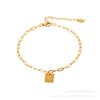 Tobillera con colgante de letra inglesa Goodluck de marca europea y americana cuadrada transfronteriza, joyería simple de lujo ligero para mujer, tobillera de acero de titanio