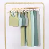Conjunto de Chaleco en U y Pantalones Cortos Lulu Df con Etiqueta, Disponible para Envío Directo, Cuello Alto Ajustado, Conjunto de Yoga Elástico