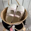 Zapatos Mary Jane florales para mujer, nueva colección primavera/otoño 2026, suela blanda, estilo retro, perfectos con vestidos, planos, versátiles bailarinas