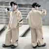 Conjunto infantil 2026 novo estiloso e moderno estilo coreano conjunto de duas peças para crianças maiores, roupa esportiva casual para primavera e outono