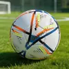 Bola de futebol tamanho 5 projetada para adolescentes, à prova de explosão e resistente ao desgaste, perfeita para jogos escolares e treinos, requintada, prática, criativa e genuína, disponível para atacado