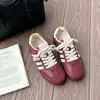 Nuevos Zapatos de Entrenamiento Casuales de Cuero Sintético a Rayas de Moda con Suela Plana para Mujer, Zapatillas Versátiles con Cordones para Estudiantes, Otoño 2026