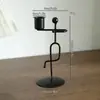 Adorno de Candelabro de Hierro Forjado Estilo Europeo Decoración Creativa para Sala de Estar Portavelas Prop para Cena Romántica a la Luz de Velas en Restaurante
