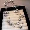 Colar empilhado de pérolas cinza longo estilo francês design de nicho clavícula cadeia retro leve de luxo colar de alta qualidade para mulheres