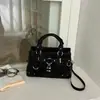 Bolso Tote Grande de Moda para Mujer con Tachuelas Bolso de Moda Retro Europeo Americano Bolso de Hombro Único Textura Versátil Bolso de Axila