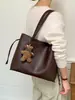 Bolso Cruzado de Hombro Único para Otoño Invierno 2025 Nuevo Bolso de Mano Versátil Casual Bolso Pequeño Retro de Alta Gama para Mujer