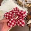 Nova Decoração de Padrão Xadrez Tridimensional de Veludo para Rabo de Cavalo, Elástico de Cabelo com Design de Coração e Estrela, Acessório de Cabelo para Rabo de Cavalo de Ano Novo Vermelho
