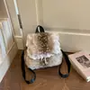 Mochila de Peluche para Mujer, Ligera para Viajar, Mochila para Estudiantes Universitarios, Nueva 2026 Verano Pequeña de Nicho para el Trabajo y la Escuela