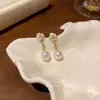 Pendientes Retro de Camelia Francesa con Perlas para Mujer, Gama Alta, Delicados y Versátiles, Pendientes de Celebridad, Nueva Joyería para Orejas 2025
