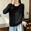 Ropa de mujer talla grande 2026 otoño nueva moda versátil holgada adelgazante cuello redondo cárdigan de punto bordado top para mujeres con curvas